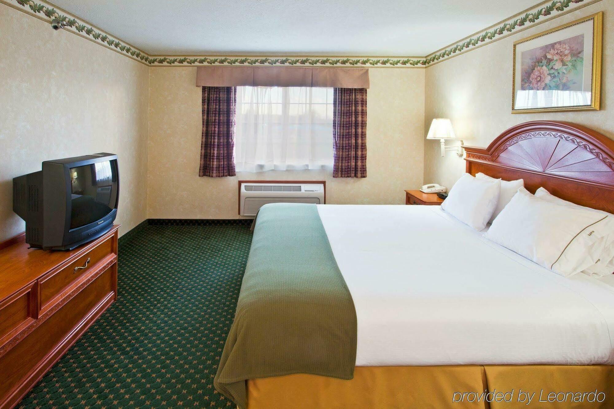 Holiday Inn Express Hotel & Suites Charlotte By Ihg Phòng bức ảnh